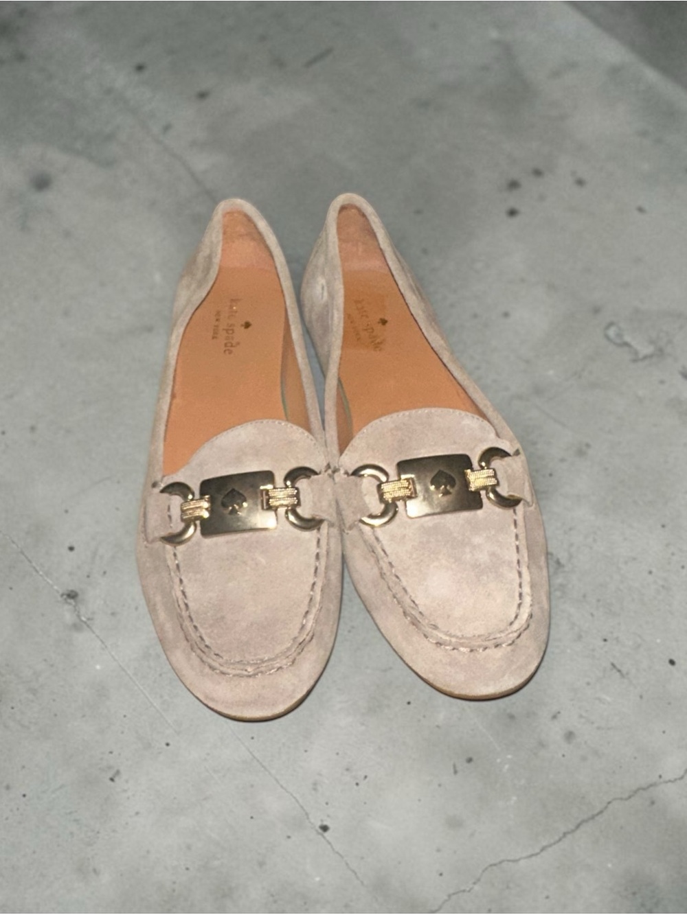 Kate Spade Carson Suede Loafers Taupe Beige Gold Hardware Size 8.5